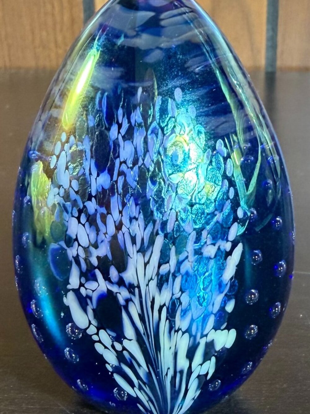Glass Eye Studio Signed GES 93 Iridescent Hand Painted Glass Egg Paperweight EUC